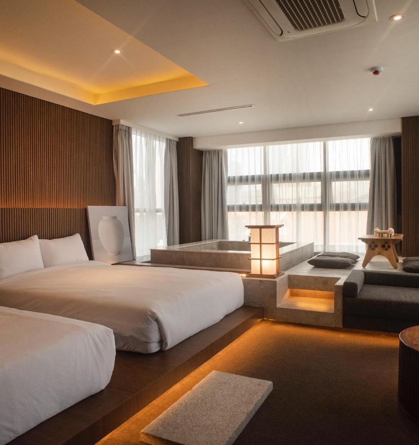 Uh Suite The Myeongdong Seul Dış mekan fotoğraf