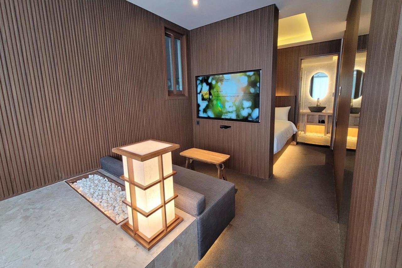 Uh Suite The Myeongdong Seul Dış mekan fotoğraf